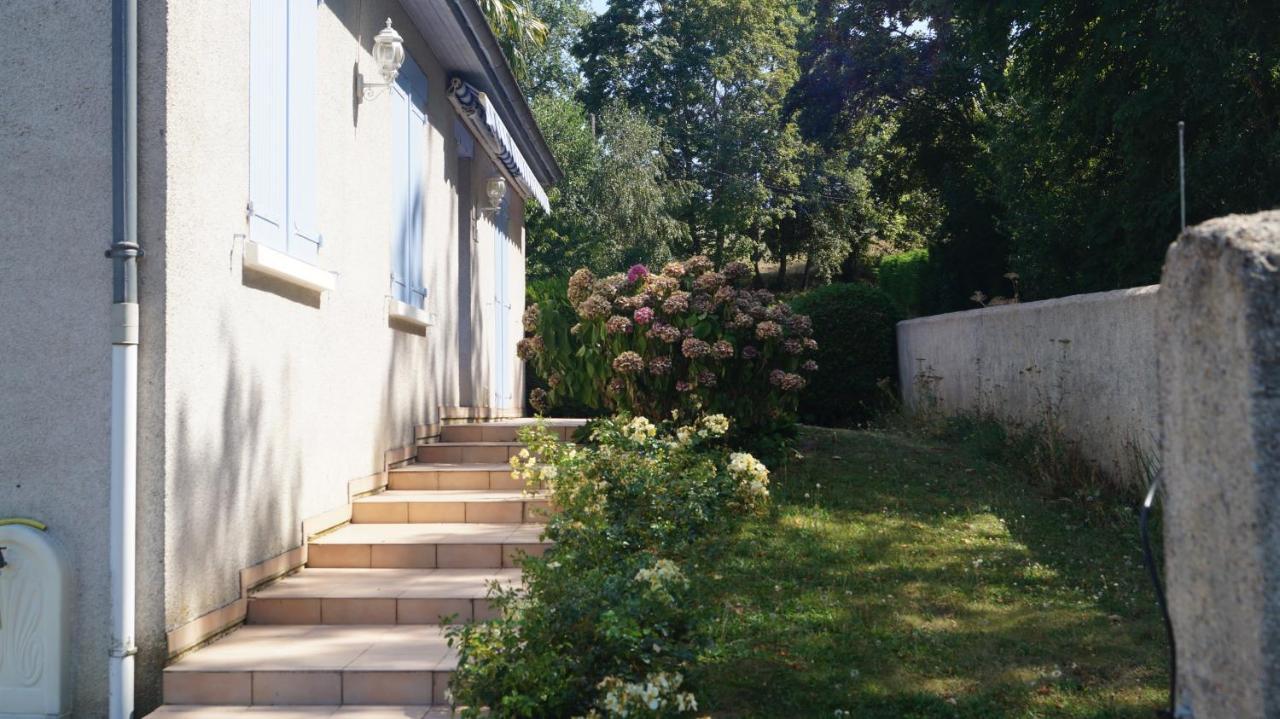 La Loumas Villa Charge Exterior photo